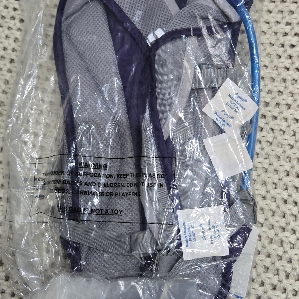 CamelBak Aurora Hydration Pack in Purple - Picture 5 of 5